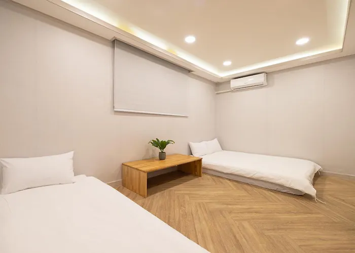 Gasthuis Woody Two Bedroom In Hongdae