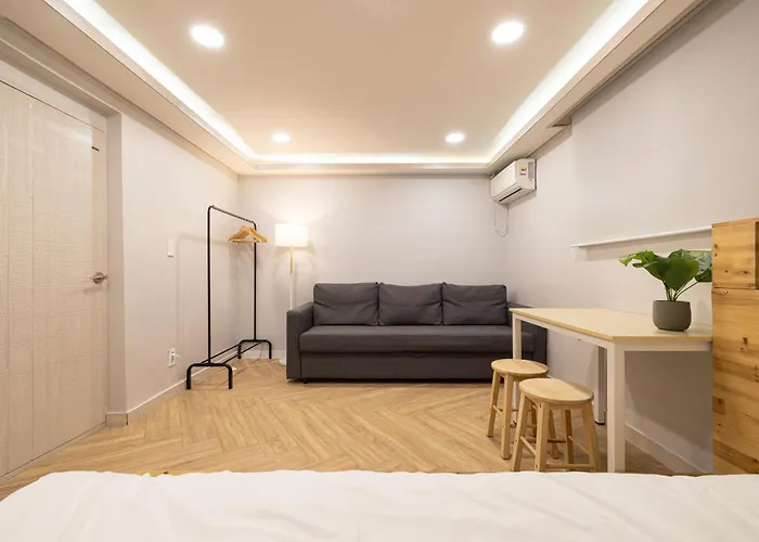 Gasthuis Woody Two Bedroom In Hongdae