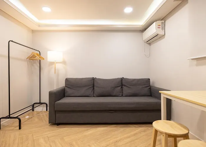 Woody Two Bedroom In Hongdae 3* Seoel