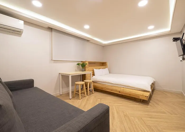 Gasthuis Woody Two Bedroom In Hongdae